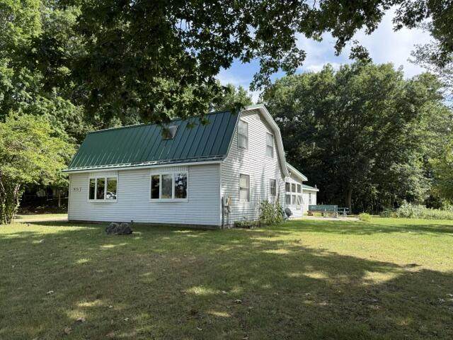 9751 Howard City-Edmore - Photo 1