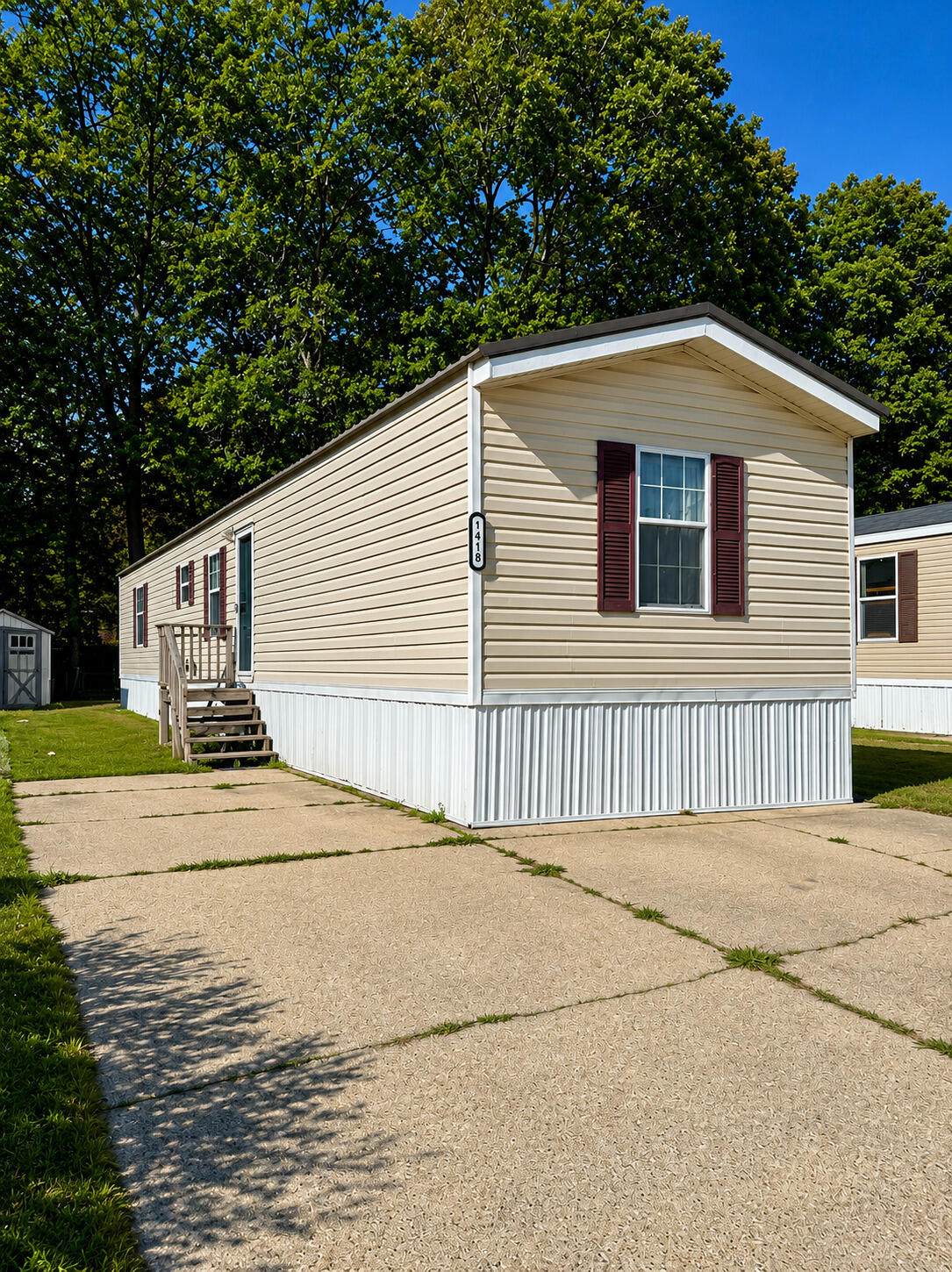 1418 Saskatoon Avenue - Photo 1
