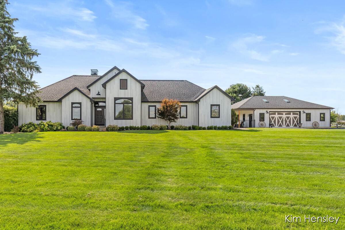 8769 Paris Avenue - Photo 1
