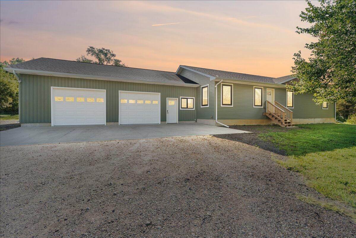 3867 Edgar Road - Photo 1