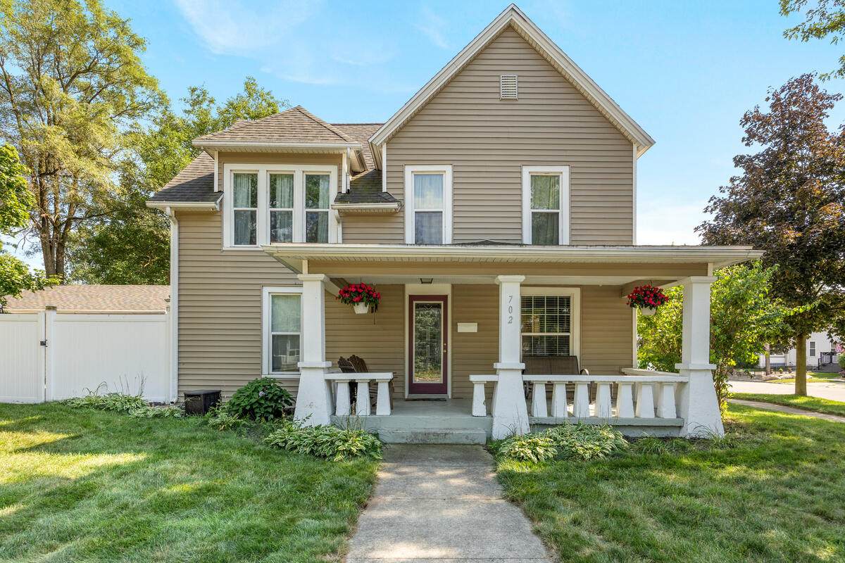 702 Graceland Street - Photo 1