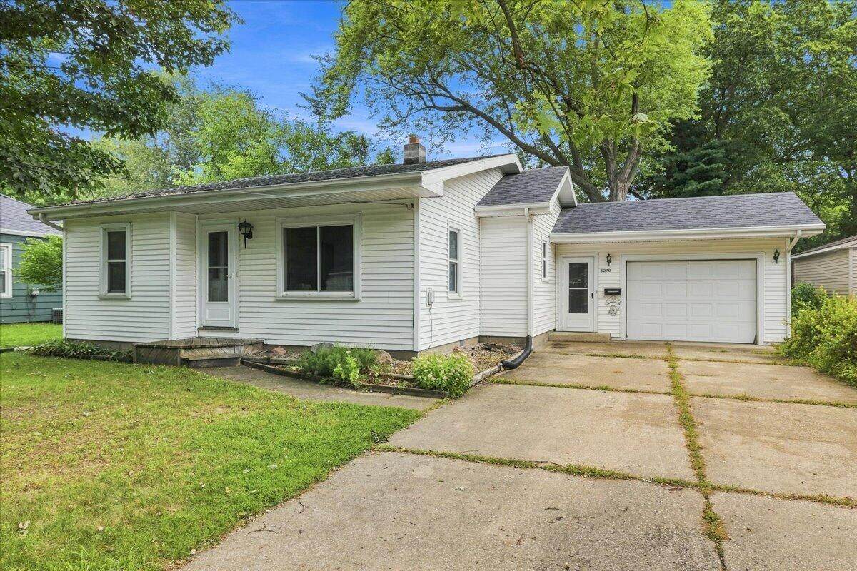5218 Boylan Avenue - Photo 1