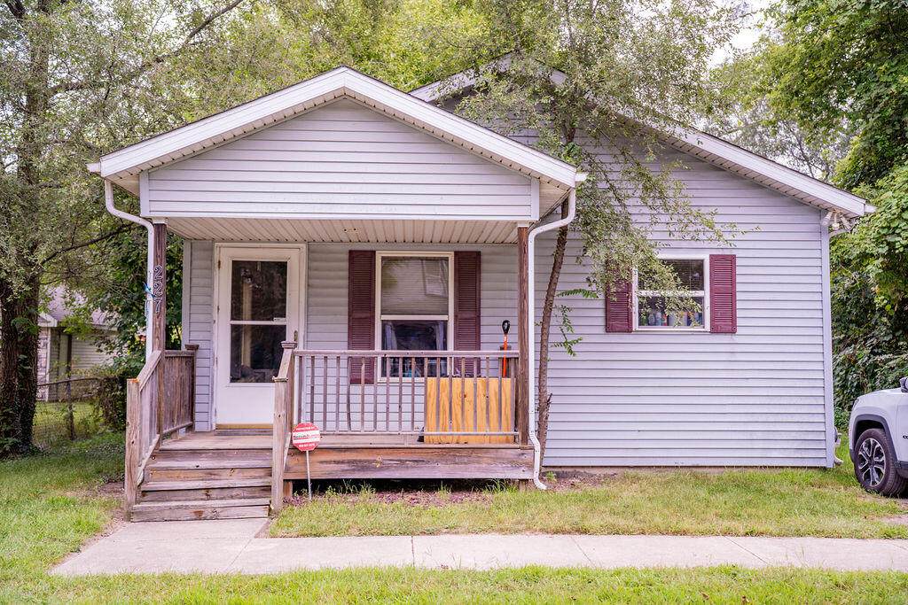 227 Cornelia Street - Photo 1