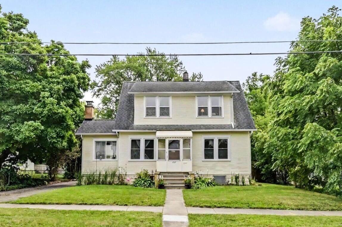 717 Union Street - Photo 1