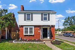 18715 Kentucky Street - Photo 1