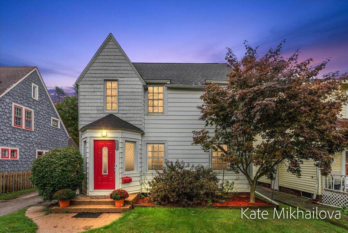 1825 Oakland Drive - Photo 1