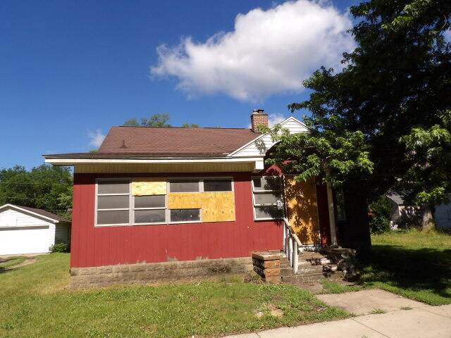 709 Main Street - Photo 1