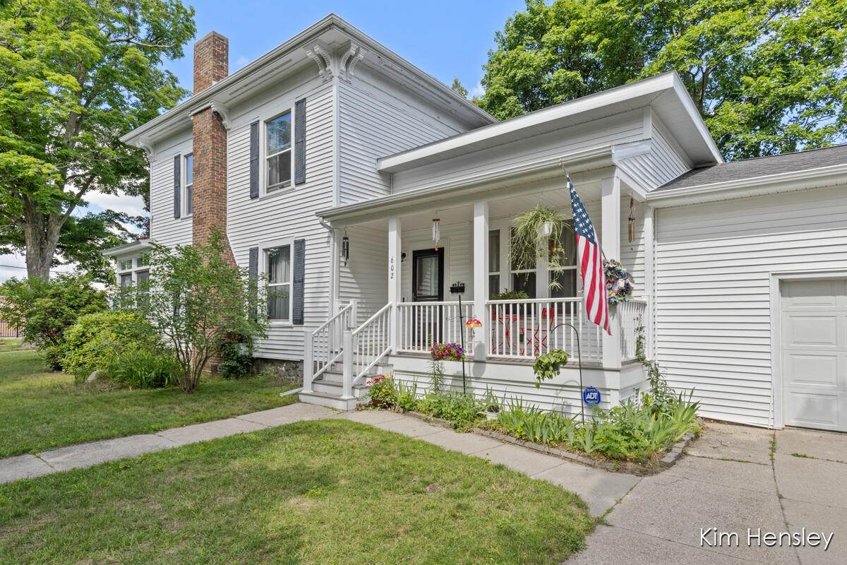 602 Franklin Street - Photo 1