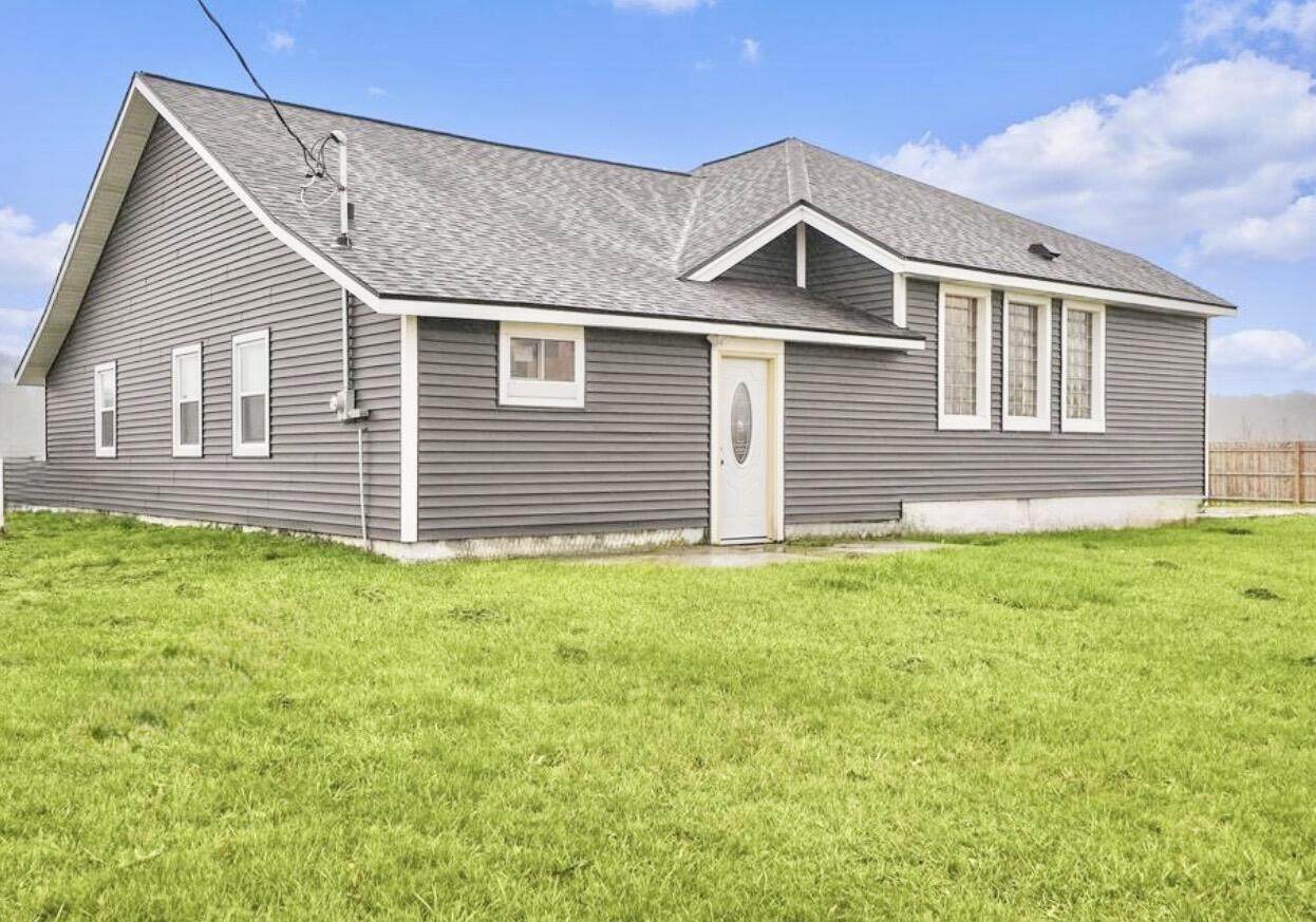 7564 13 Mile Road - Photo 1