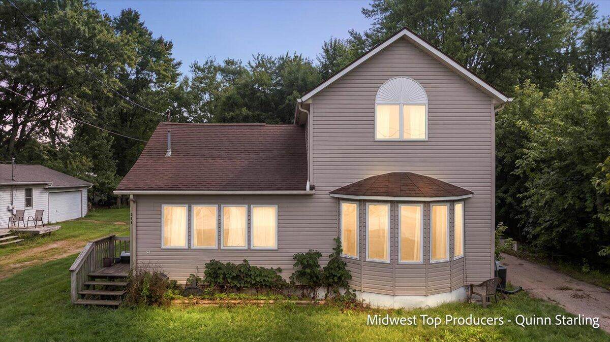 373 Charlotte Street - Photo 1