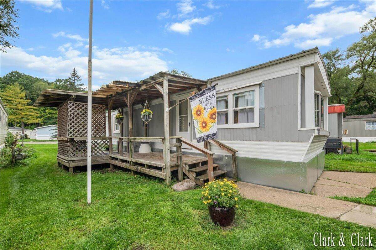 6495 Bodie Street - Photo 1
