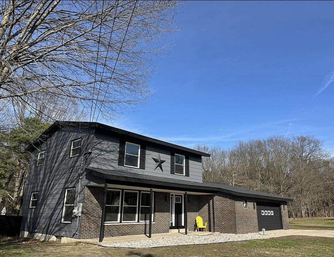 1840 Eloise Drive - Photo 1