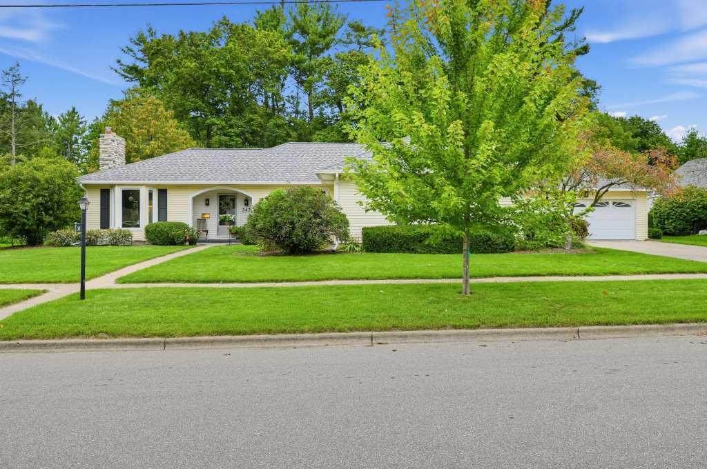 343 Maple Street - Photo 1