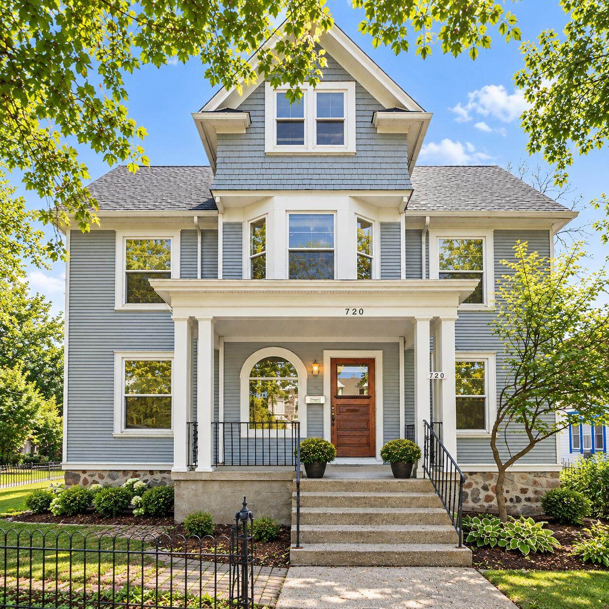 720 Catherine Street - Photo 1