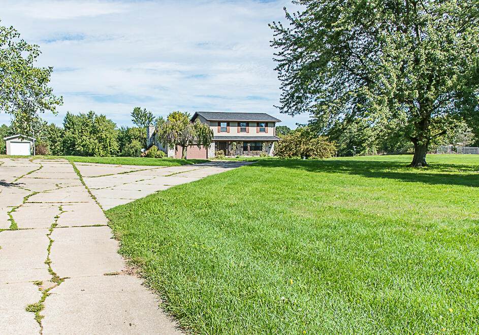 2240 Hickory Road - Photo 1