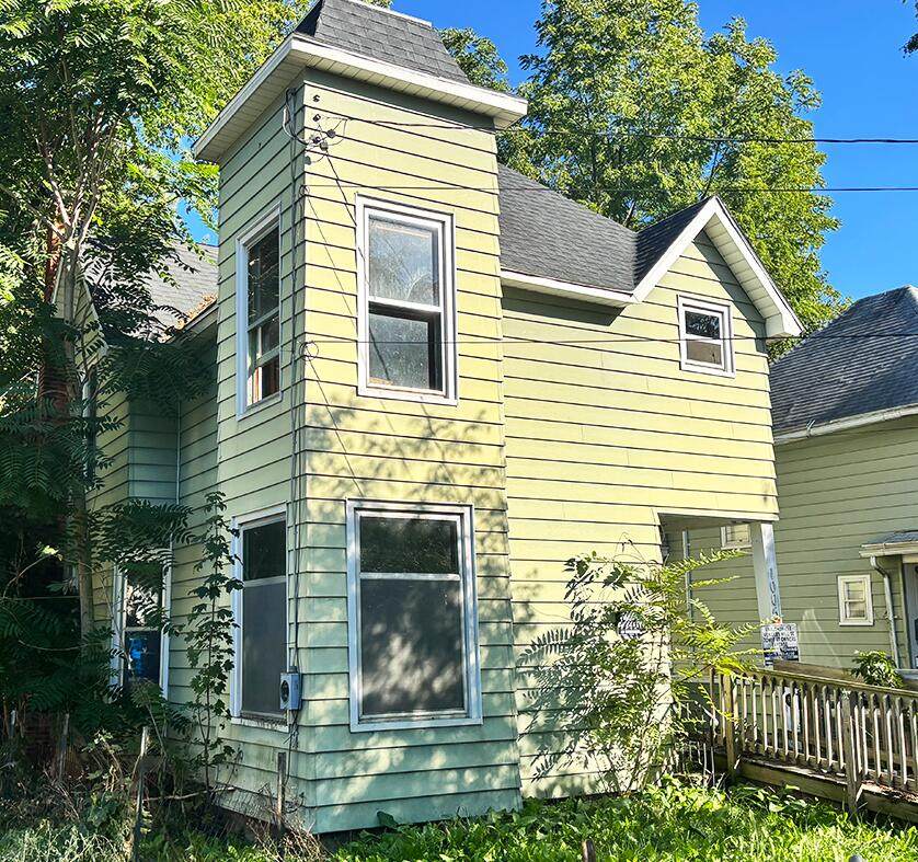 1005 1st Street - Photo 1