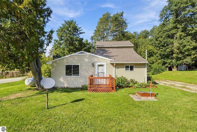 11010 8 Mile Road - Photo 1