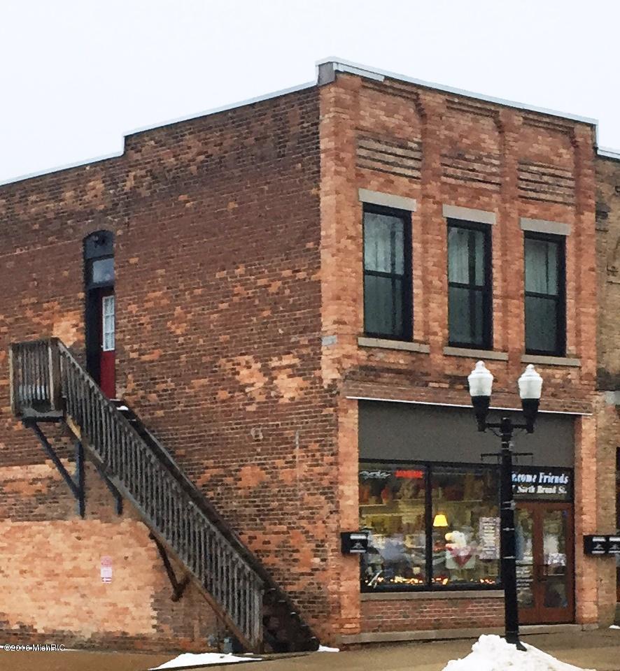47 Broad - Photo 1