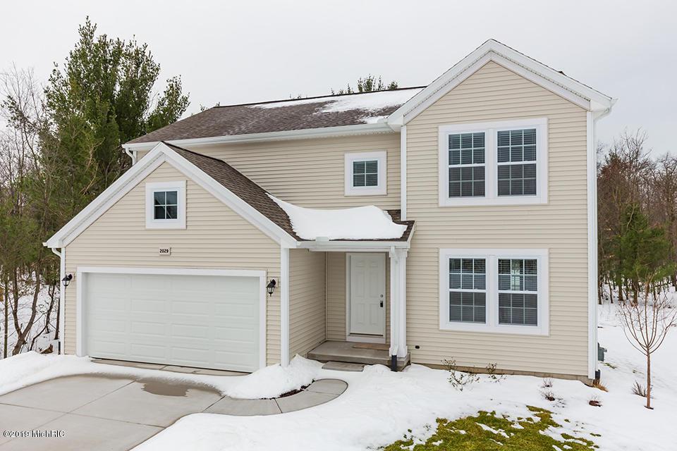59255 Silvergass Drive - Photo 1