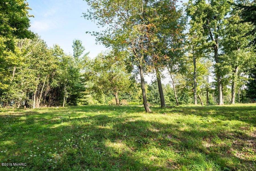 4817 Knoll Court - Photo 1