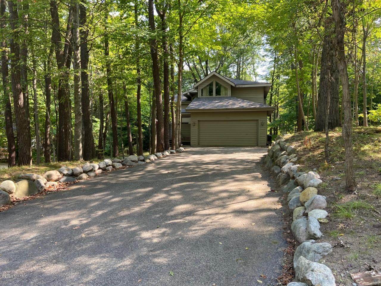7012 Sand Dune Drive - Photo 1