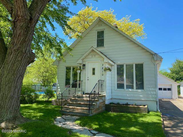 2810 James Avenue - Photo 1