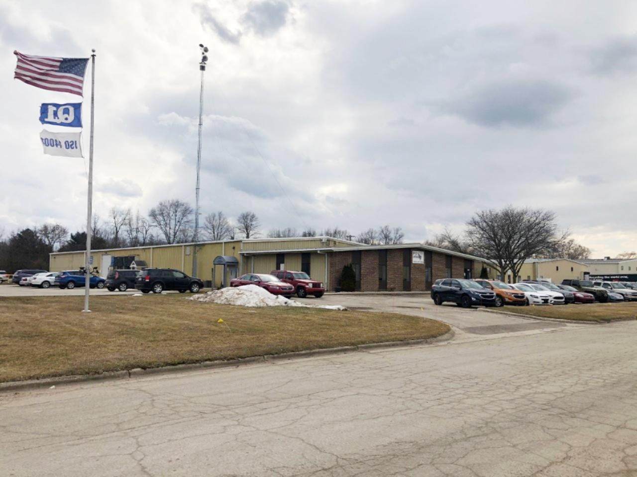2190 Industrial Dr - Photo 1