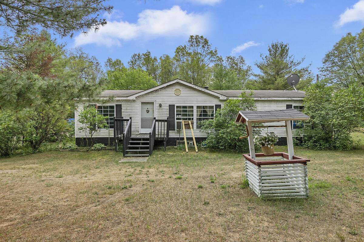 290 1 Mile Road - Photo 1