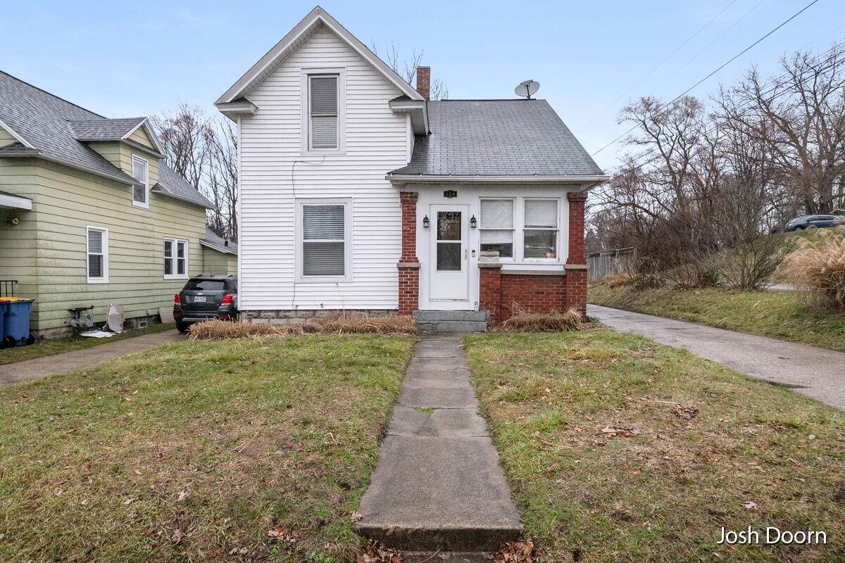 129 Knapp Street - Photo 1