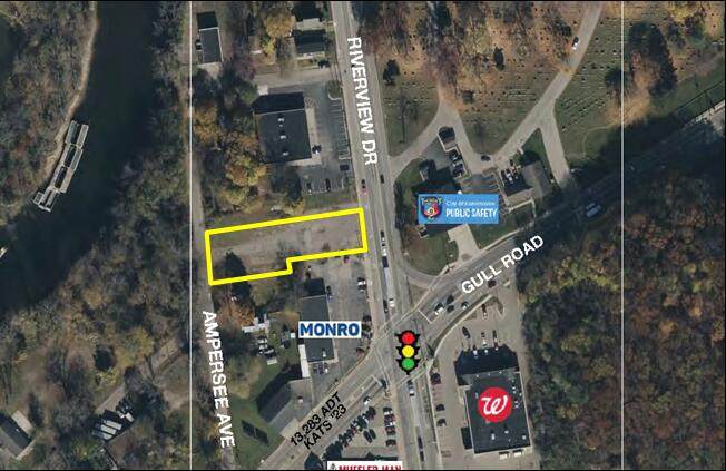 1023 Riverview Drive - Photo 1