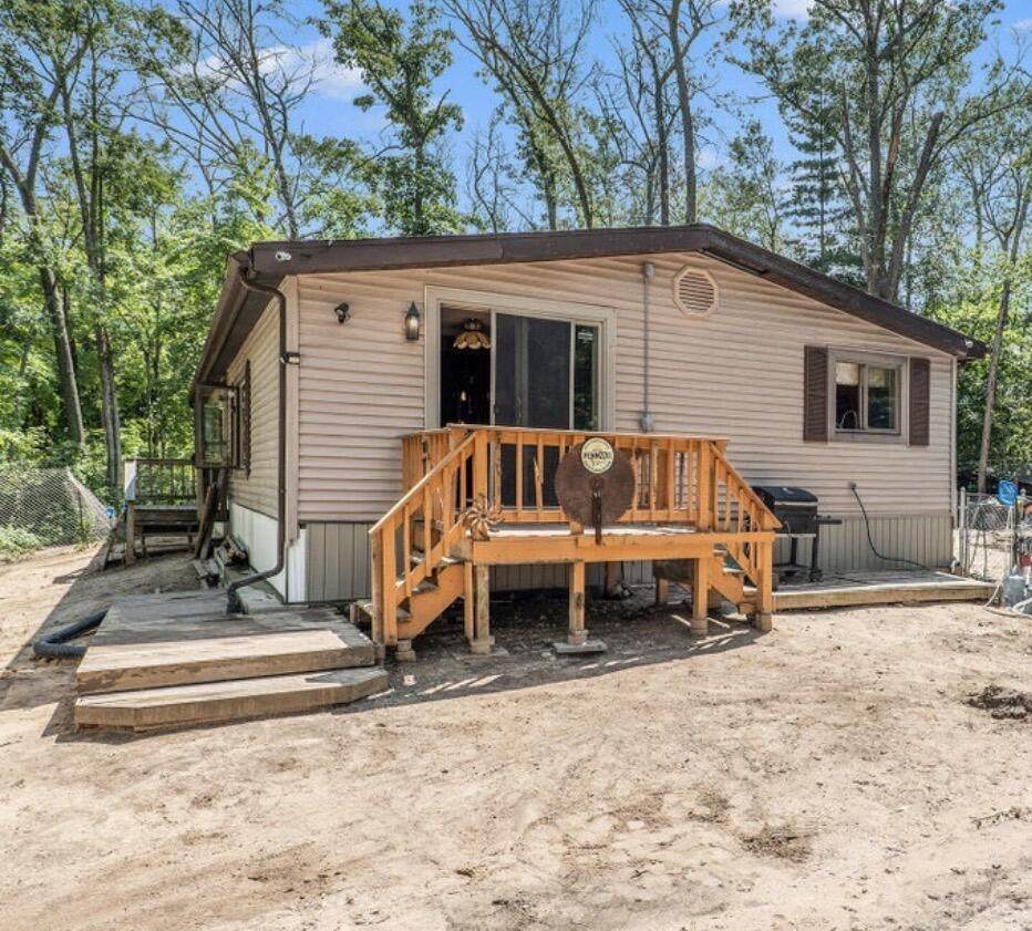 2421 Gordon Avenue - Photo 1