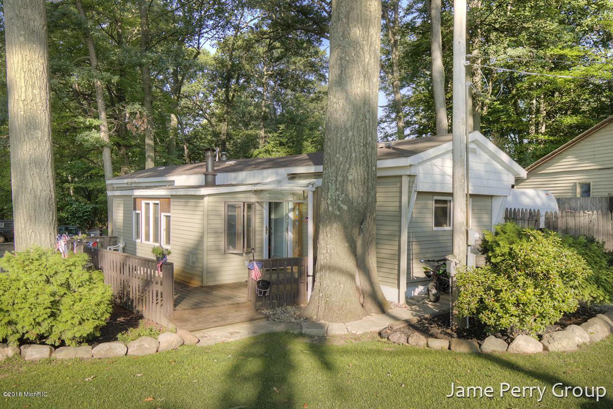 15193 Lincoln Lake Avenue - Photo 1