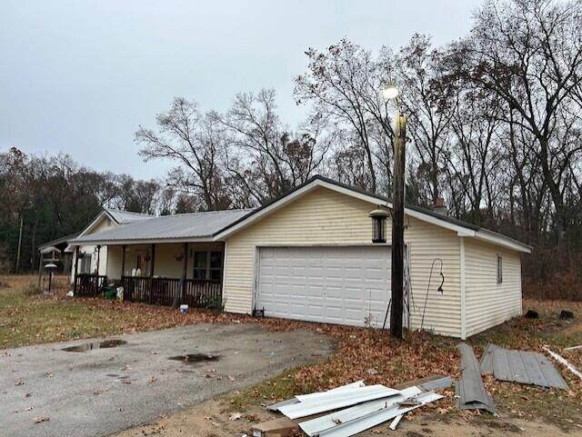 4176 River Road - Photo 1