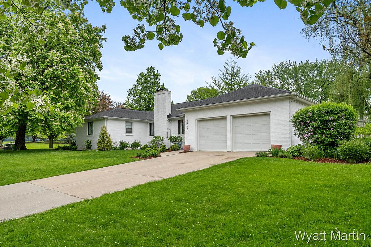 2865 Lake Drive - Photo 1
