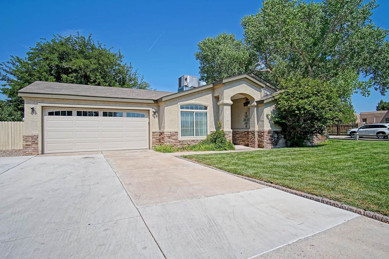 2829 Indian Farm Lane - Photo 1