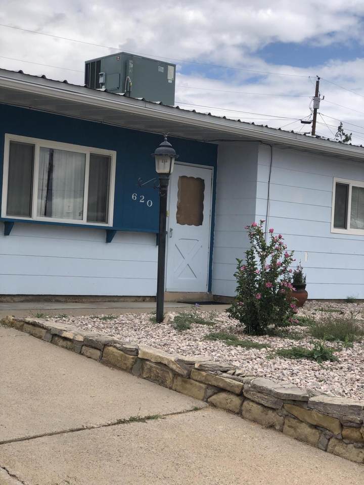 620 Austin Avenue - Photo 1