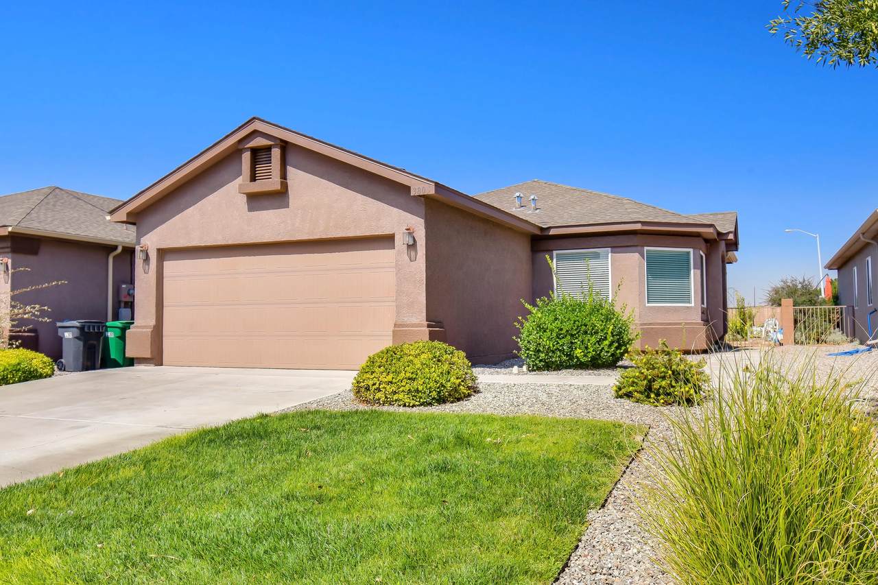 3805 Lonesome Ridge Street - Photo 1