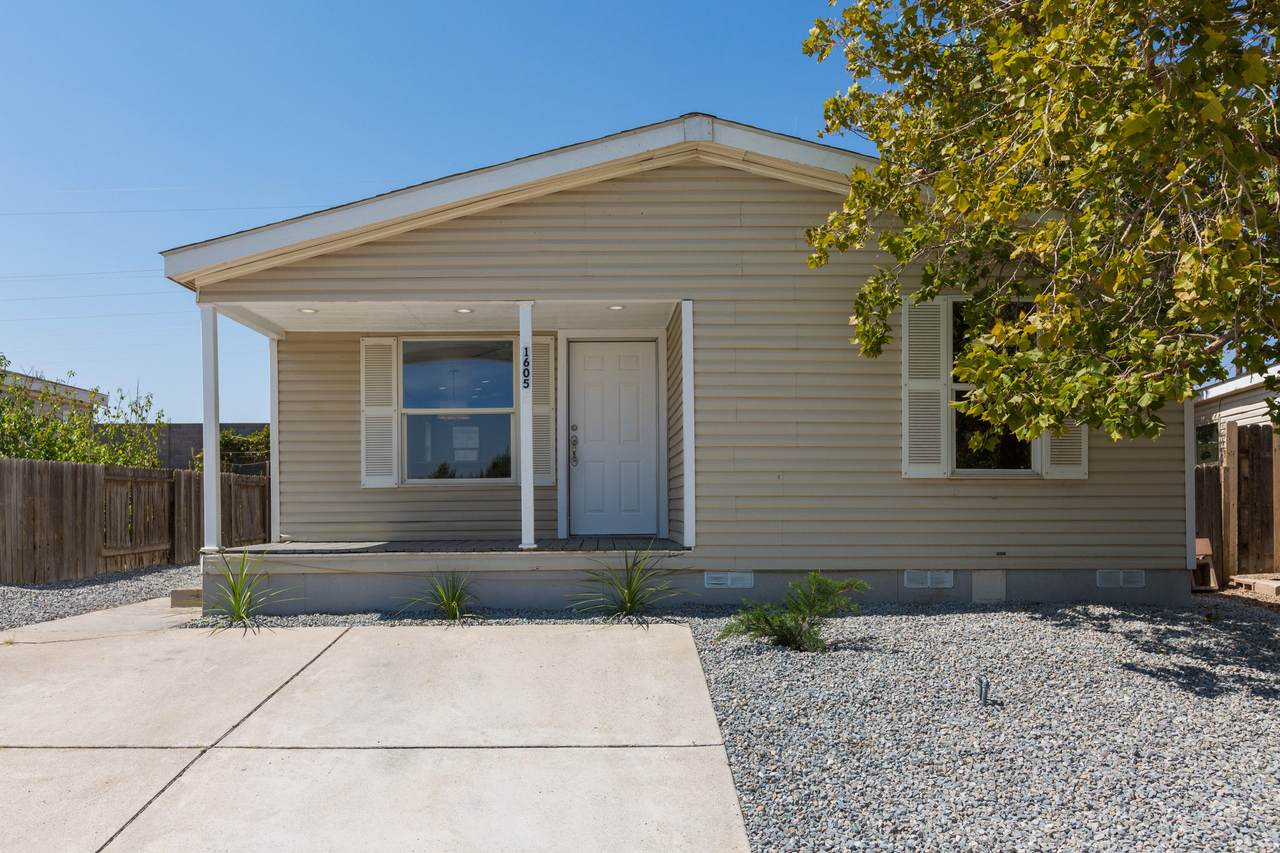 1605 Silver Sky Drive - Photo 1