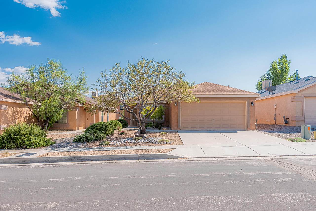 7600 Goshawk Avenue - Photo 1