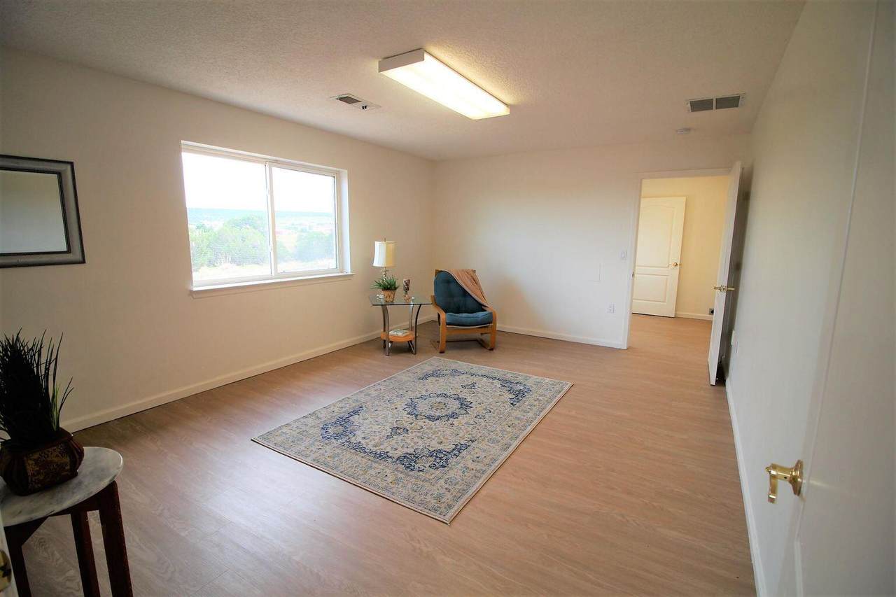 3 Hideaway Lane - Photo 1