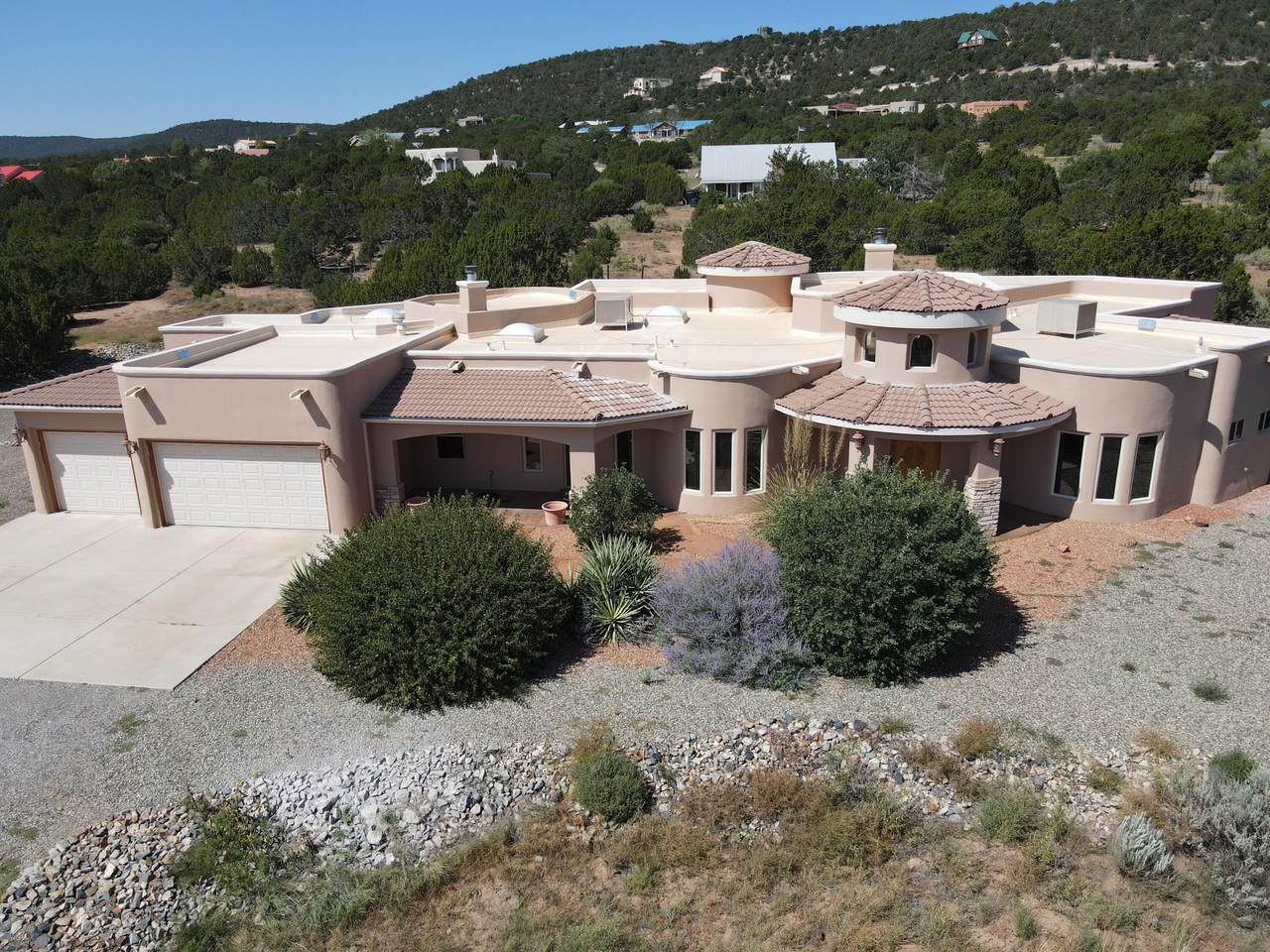 2 Lauren Taylor Court - Photo 1