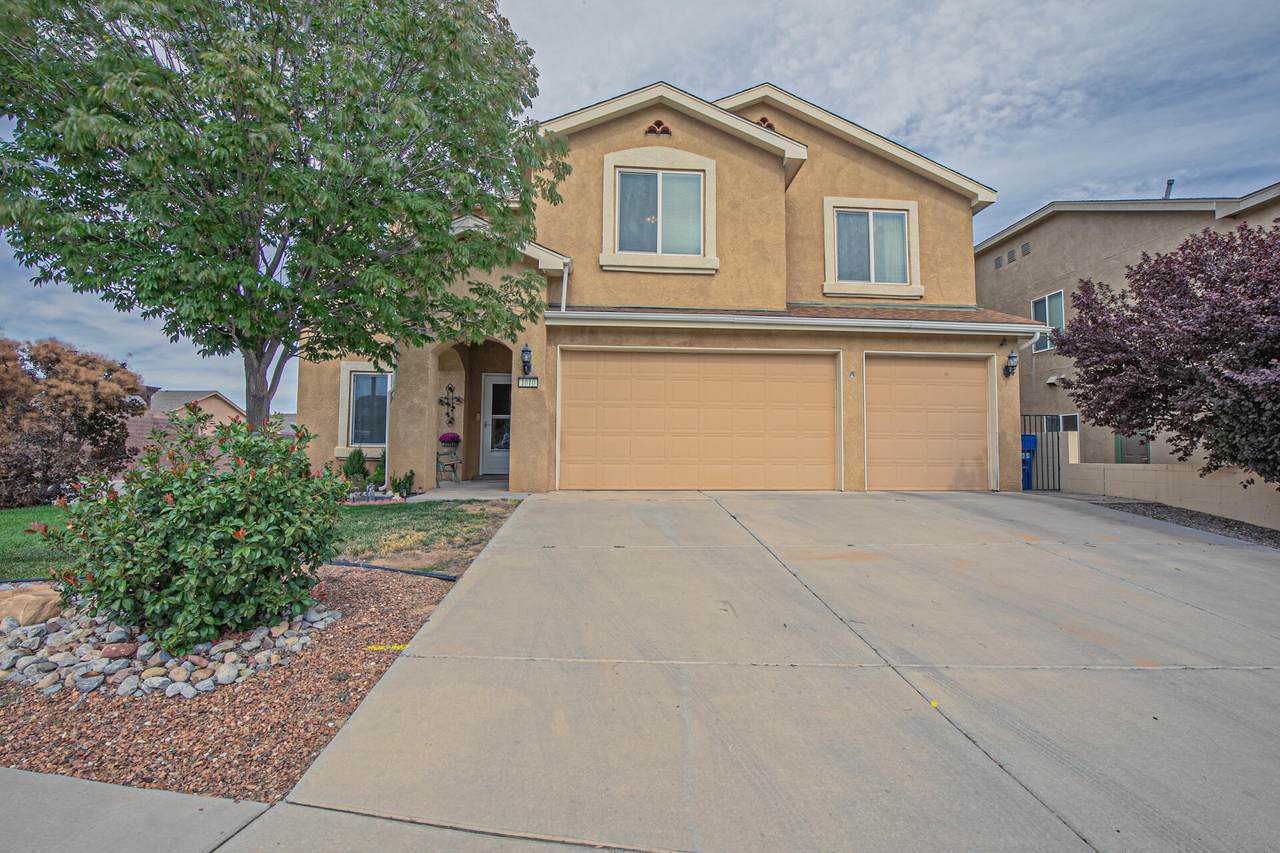 1010 Alegria Court - Photo 1