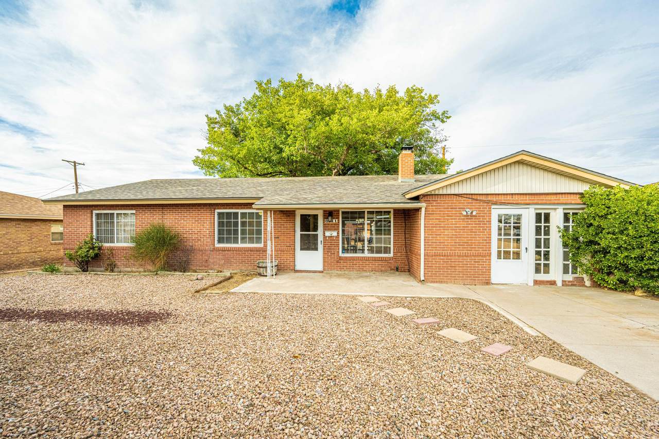 8611 Los Arboles Avenue - Photo 1
