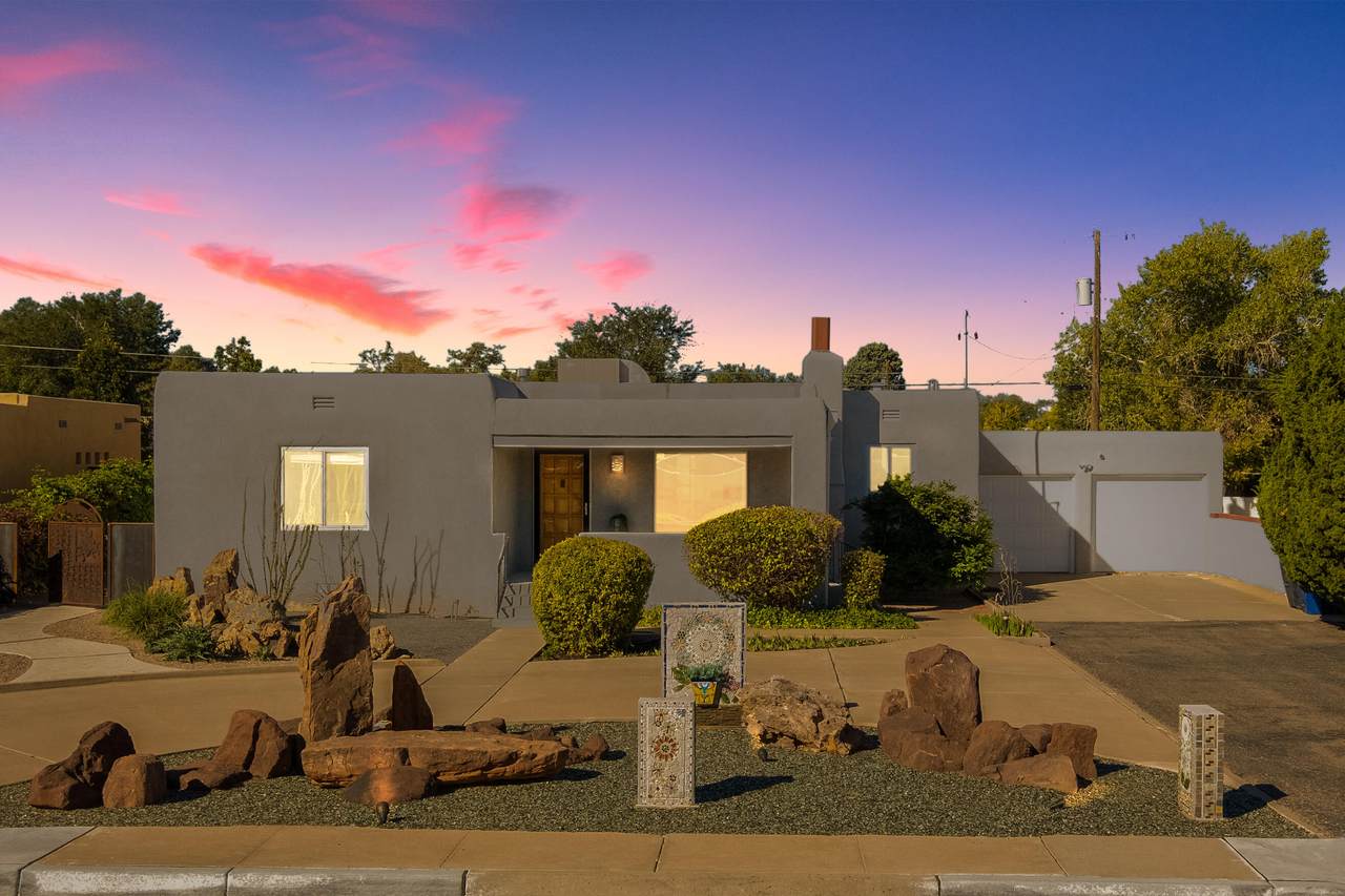 909 Pampas Drive - Photo 1