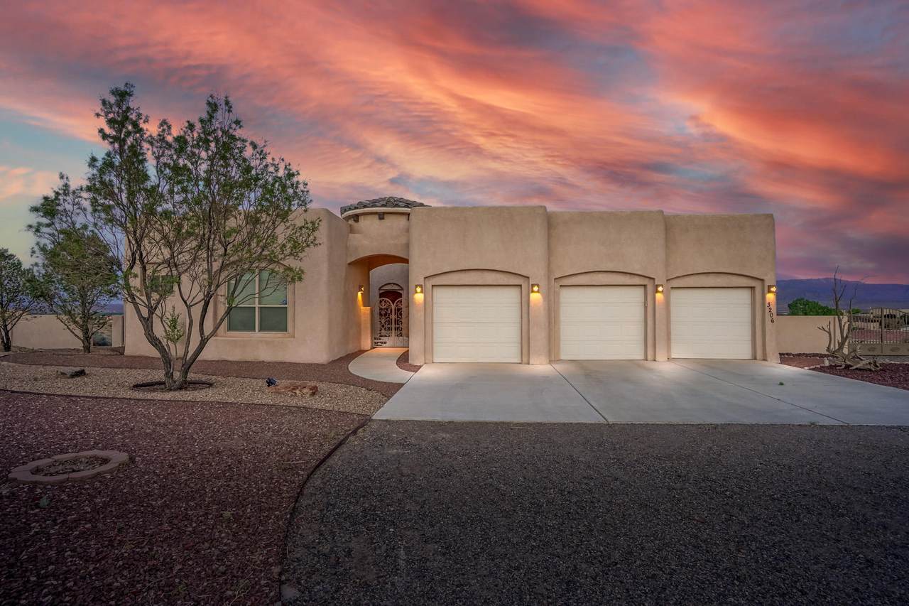 3206 Falkirk Court - Photo 1