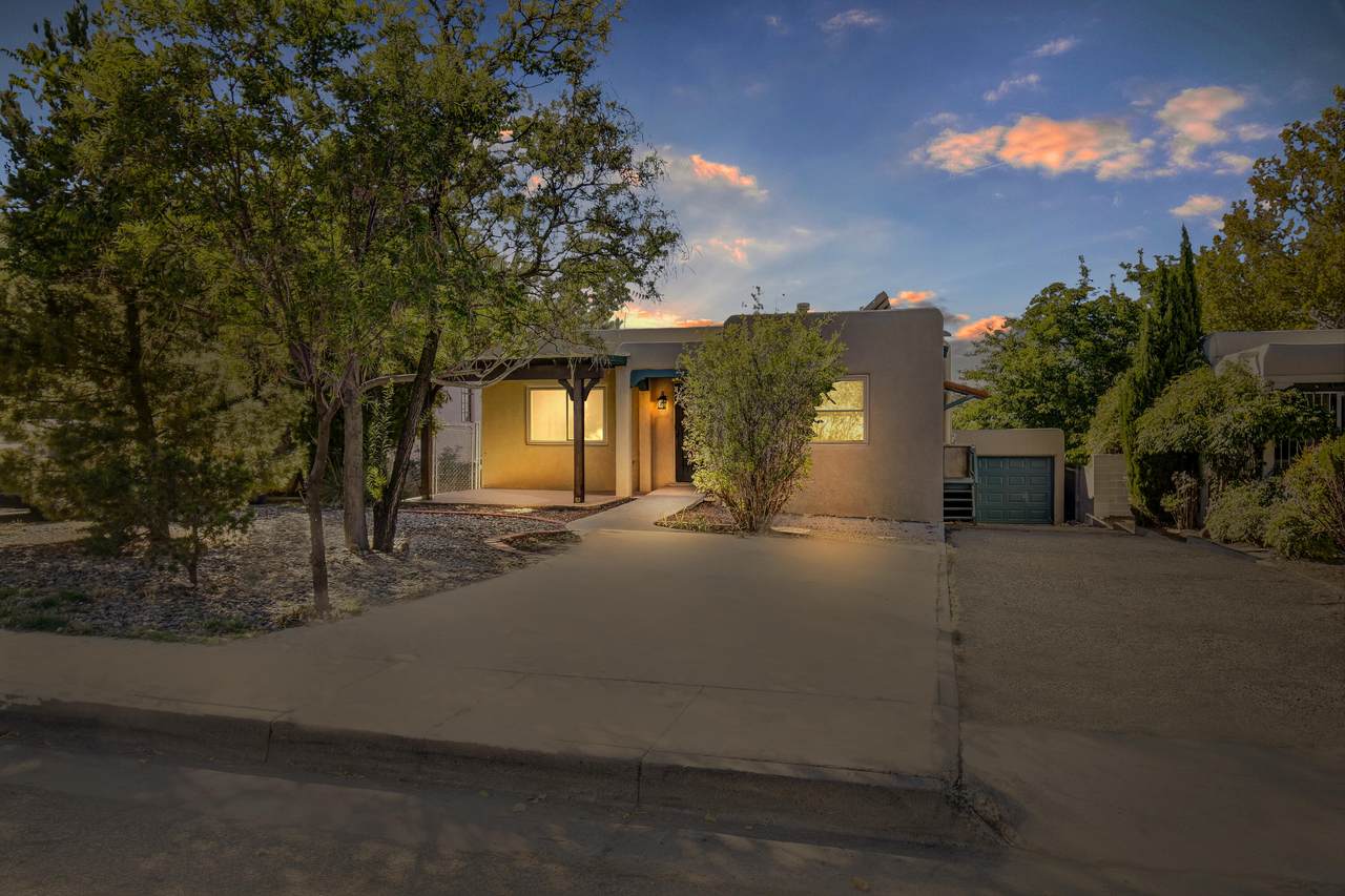 417 Richmond Drive - Photo 1