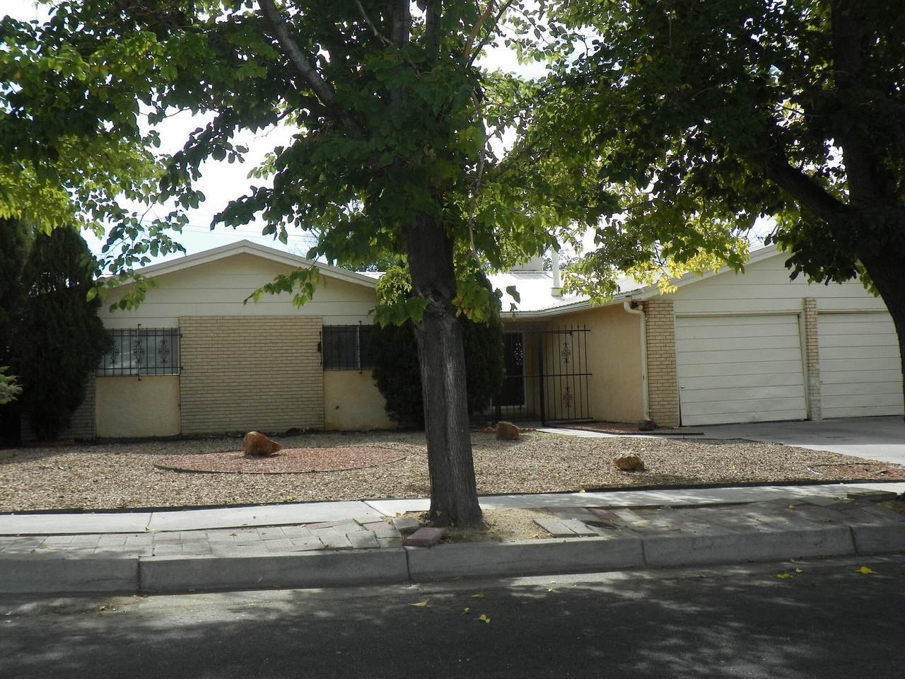 11408 Lexington Avenue - Photo 1