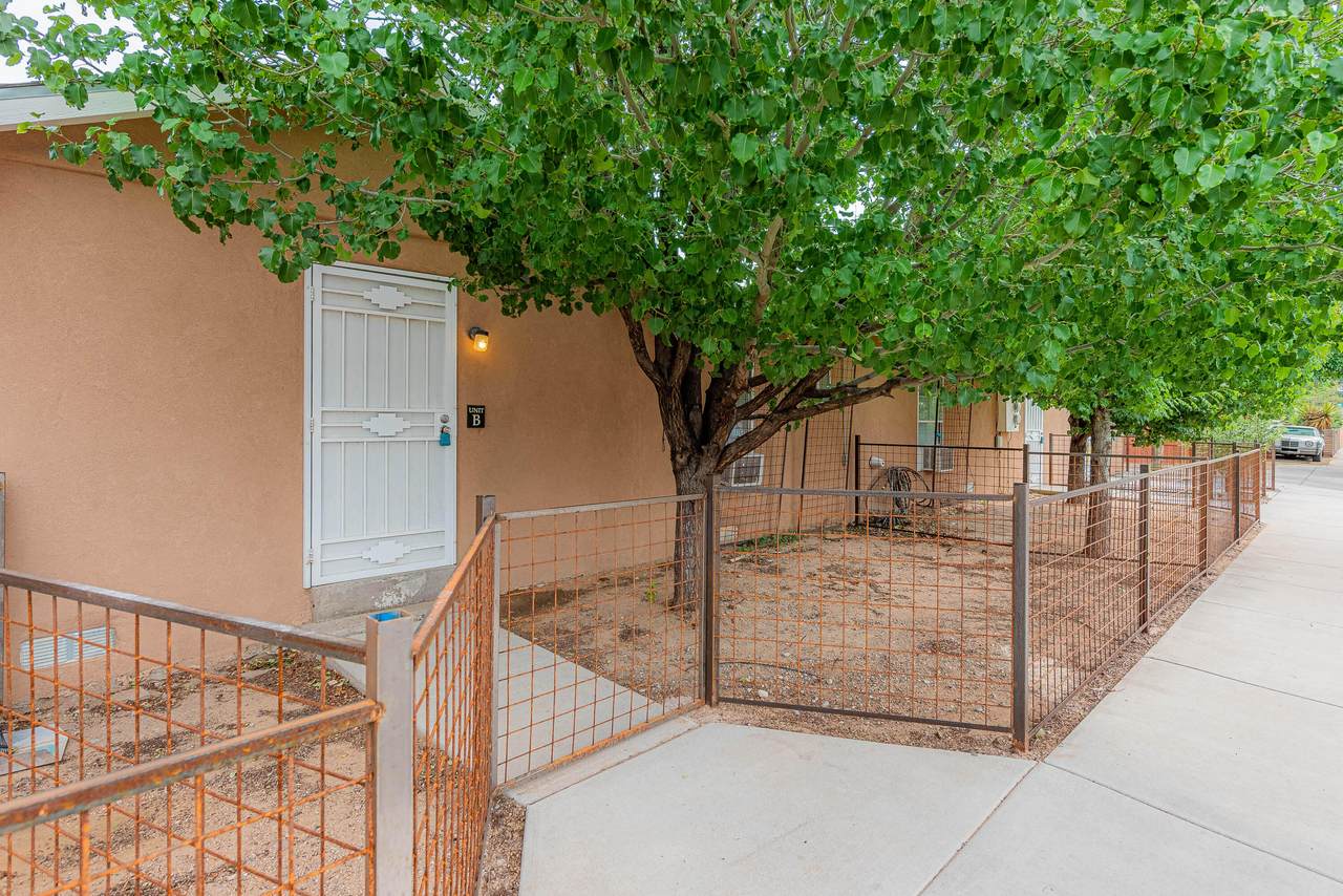 704 Pacific Avenue - Photo 1