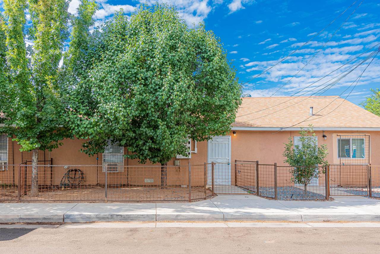 704 Pacific Avenue - Photo 1