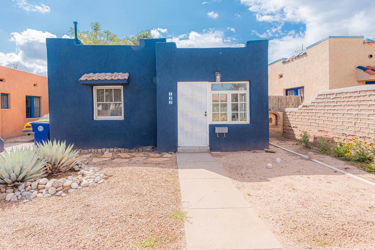 722 Marquette Avenue - Photo 1
